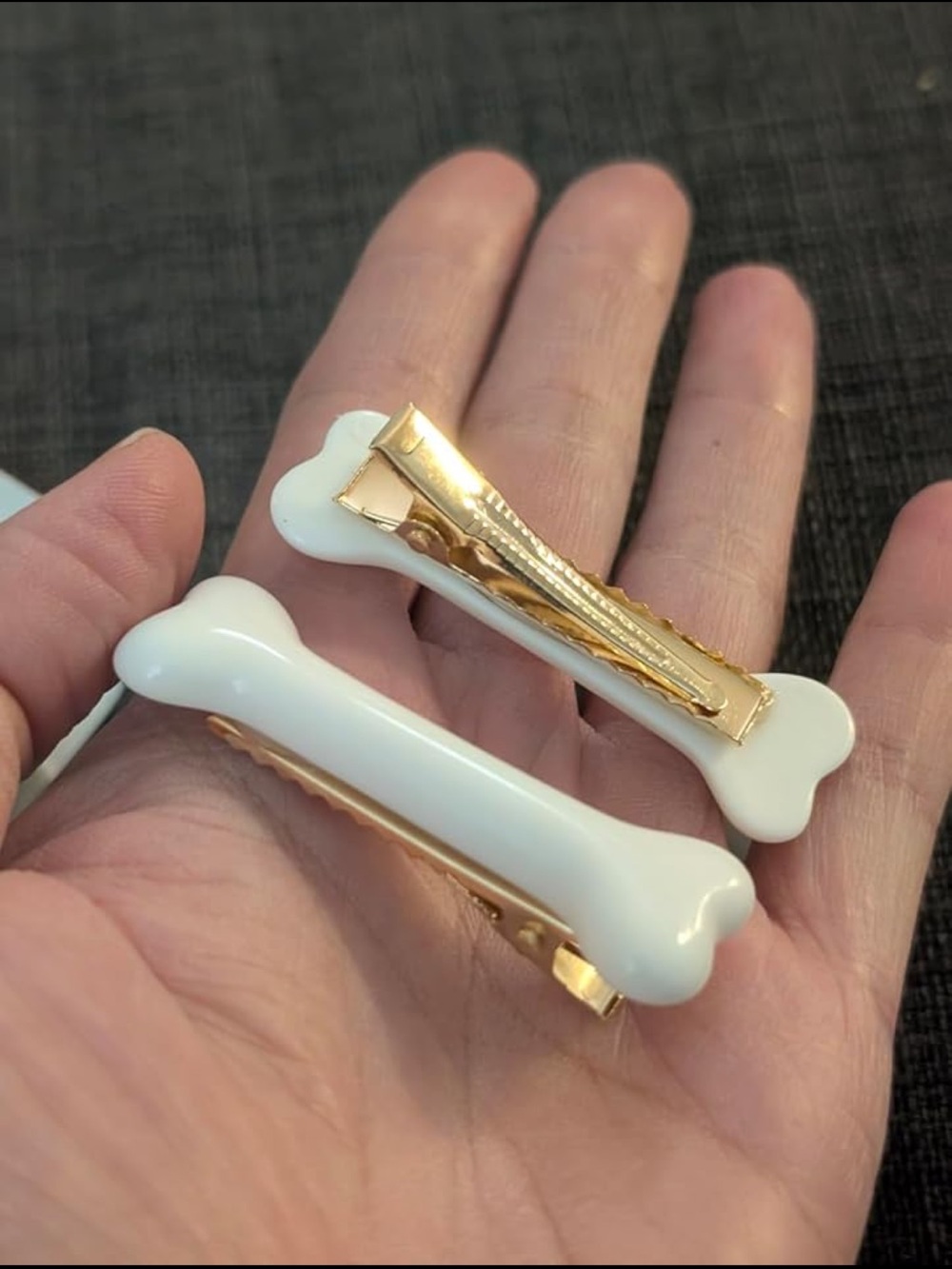 Stanley White Bone-Shaped Hair Clip
